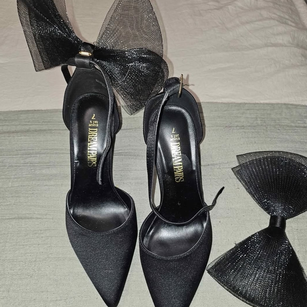 Dream Pairs Black Heels with Mesh Bow